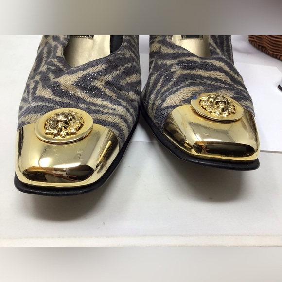 J Renee Animal print Heels - Picture 7 of 8